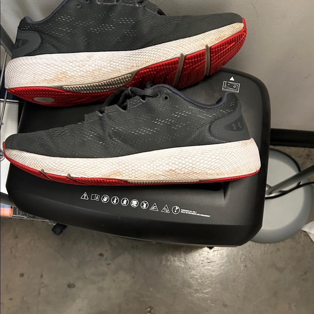 Under Armour Black Pursuit Athletic Shoes - Picture 4 of 5